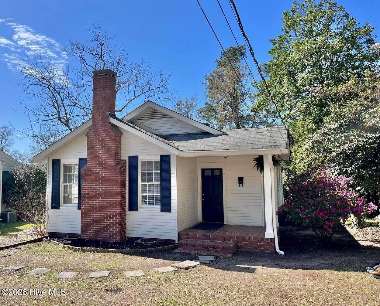 808 Lake Avenue - Photo 1