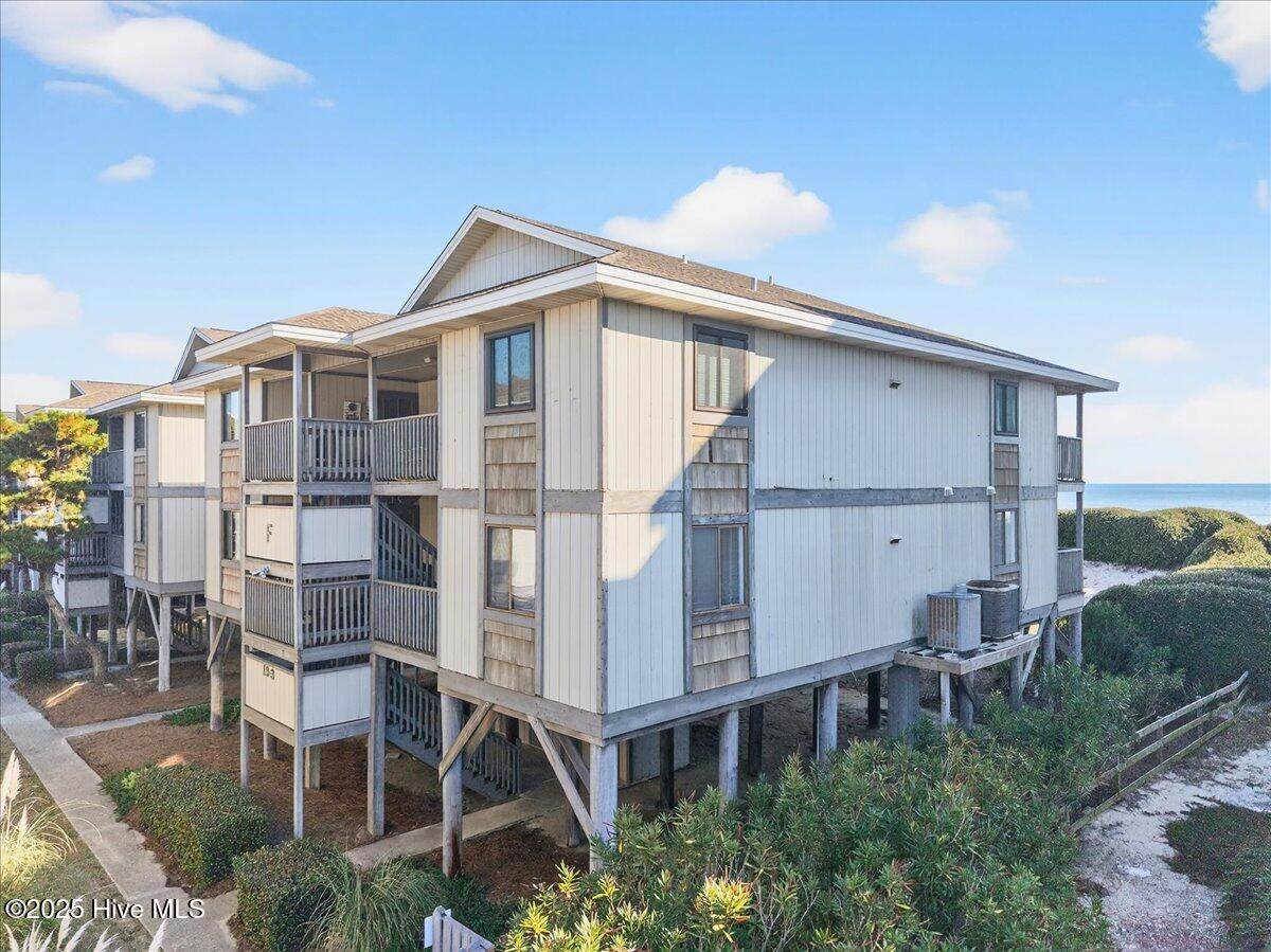 19 Ocean Isle West Boulevard - Photo 1