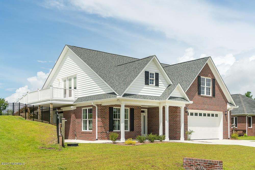 208 Harbour View Drive - Photo 1