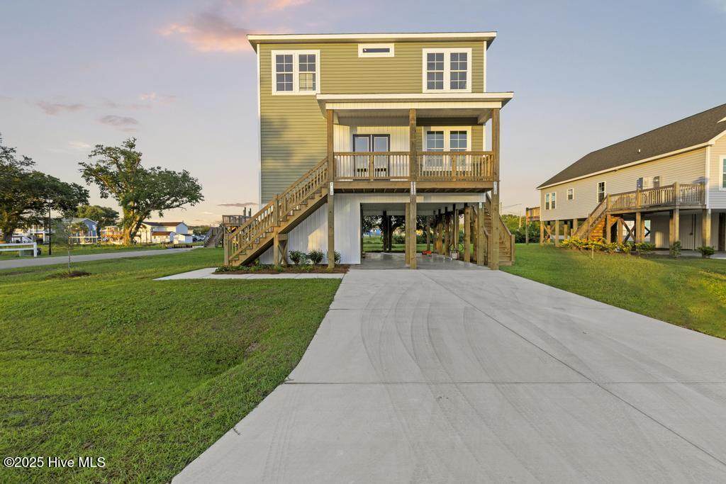 108 Flippers Cove Drive - Photo 1