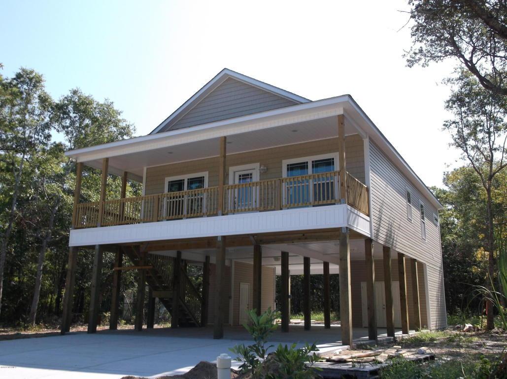 114 NE 2nd Street, Oak Island, NC 28465 (MLS #100005749) :: Century 21 Sweyer & Associates