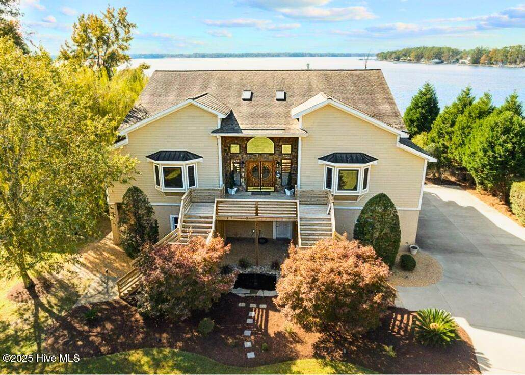 123 Riverview Drive - Photo 1