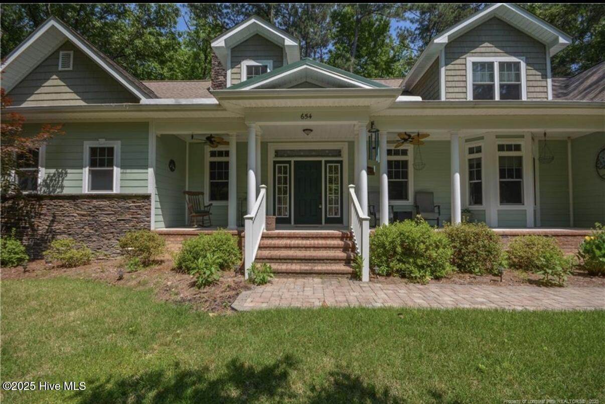 654 Titmouse Court - Photo 1