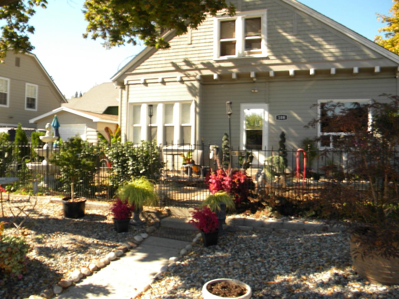 108 Cleveland Ave - Photo 1