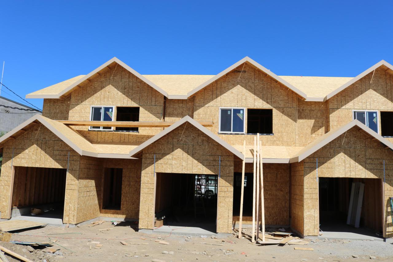 301 River Park Ave - Photo 1