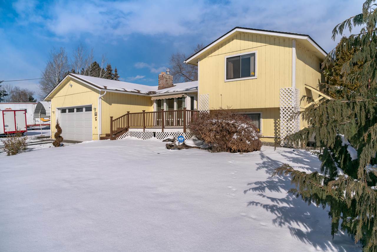 817 Highline Dr - Photo 1