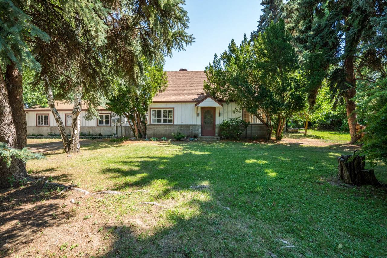 1629 Orchard Ave - Photo 1