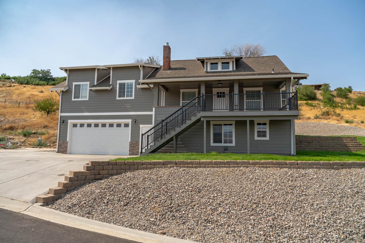 1020 Joni Ln - Photo 1