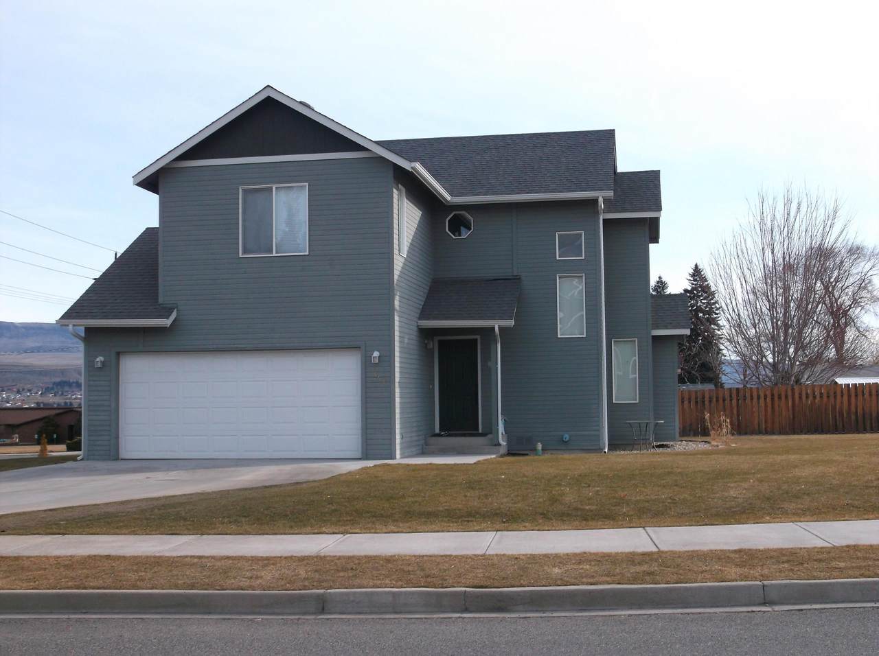 1463 Melissa Way - Photo 1