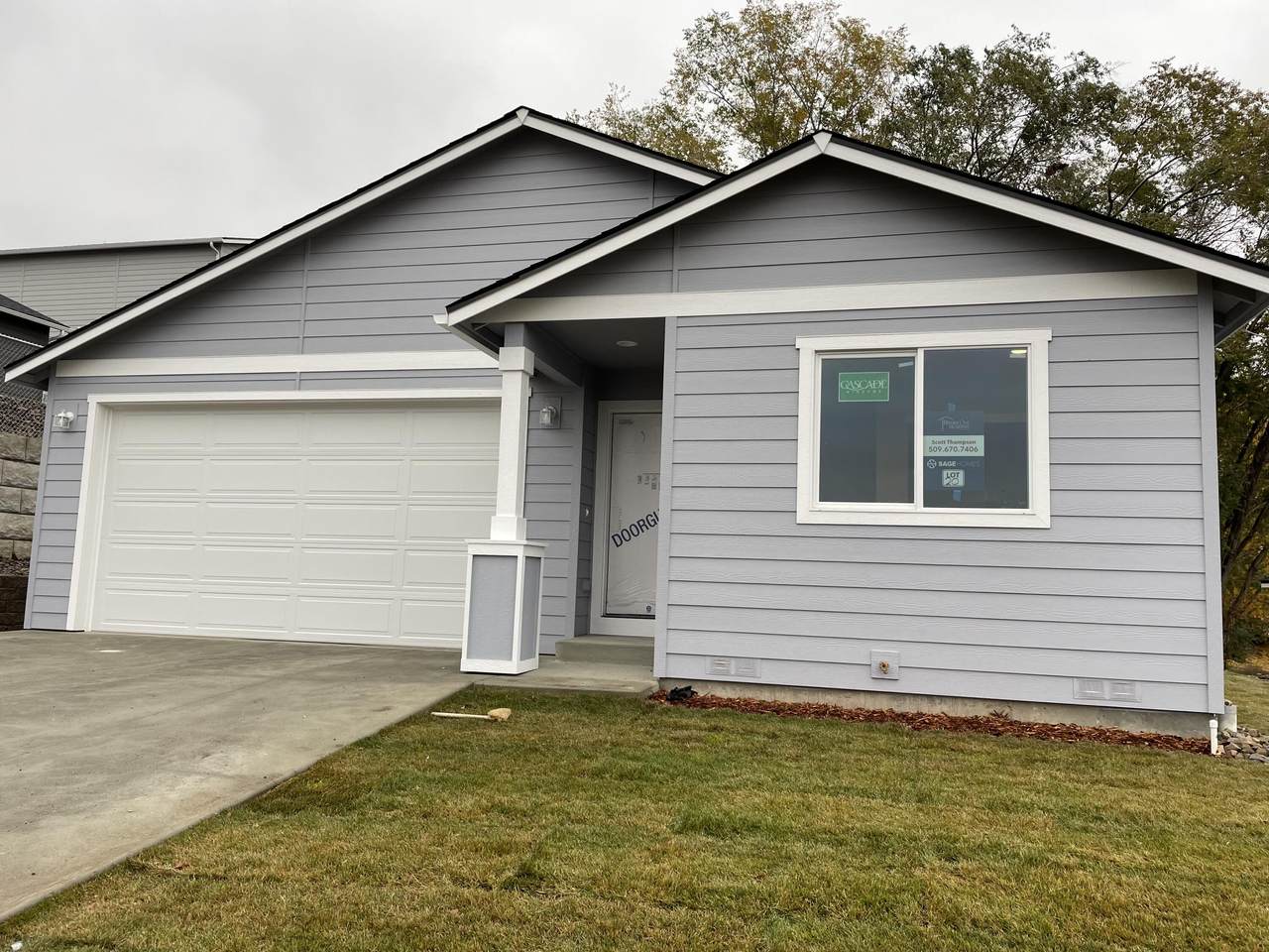 1093 New Oak Ln - Photo 1