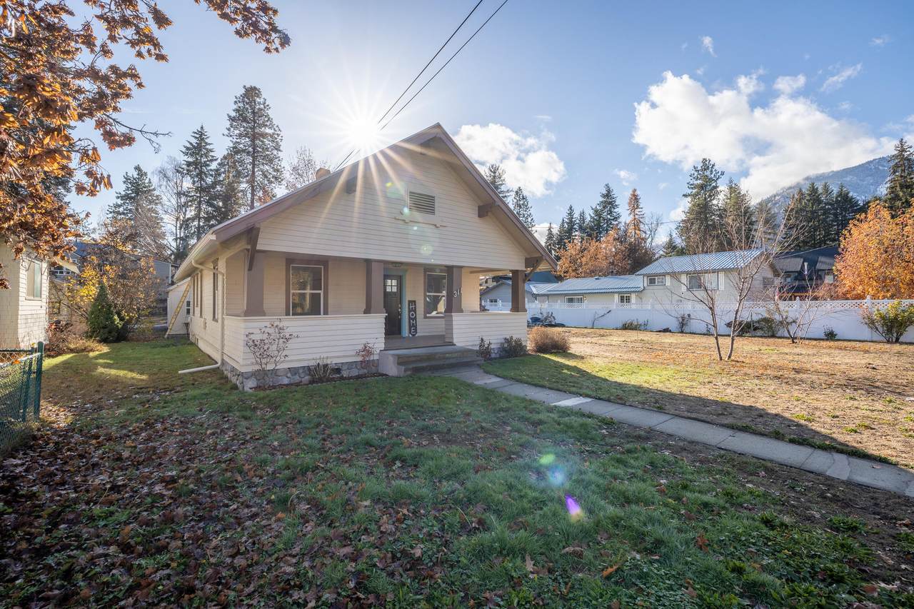 311 Benton St - Photo 1