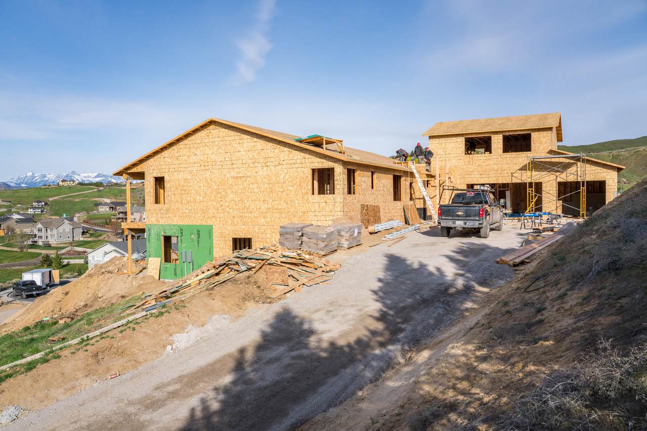 127 Elizabeth Ct - Photo 1