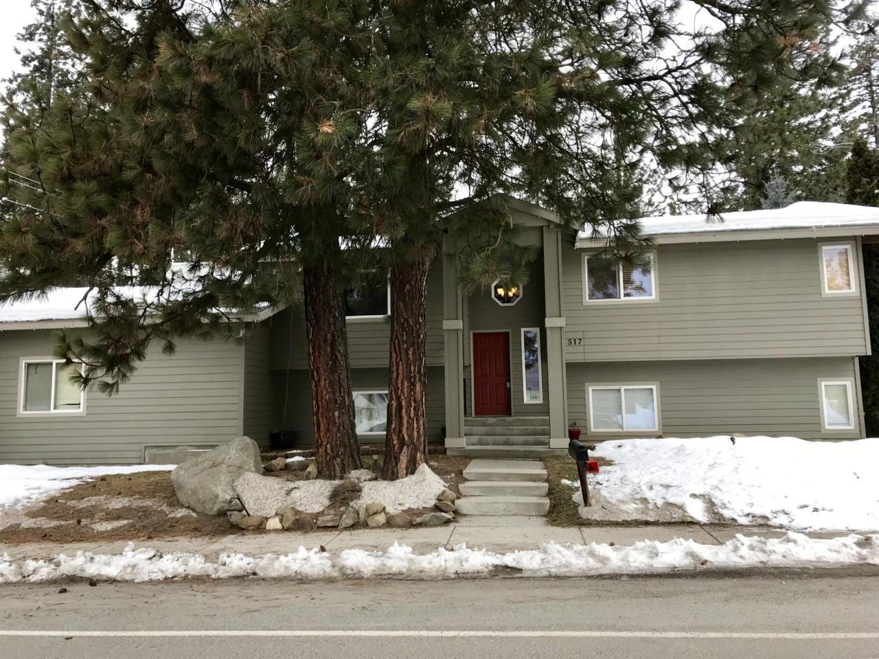 517 Burke Ave - Photo 1
