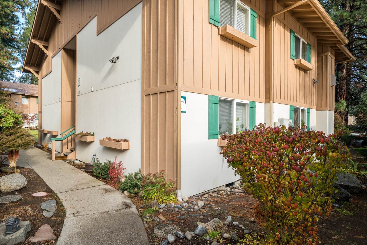 525 Alpine Place - Photo 1