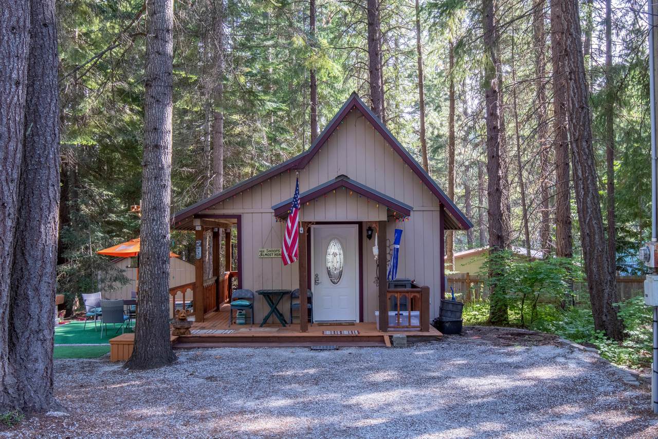 22412 Shetland Rd - Photo 1