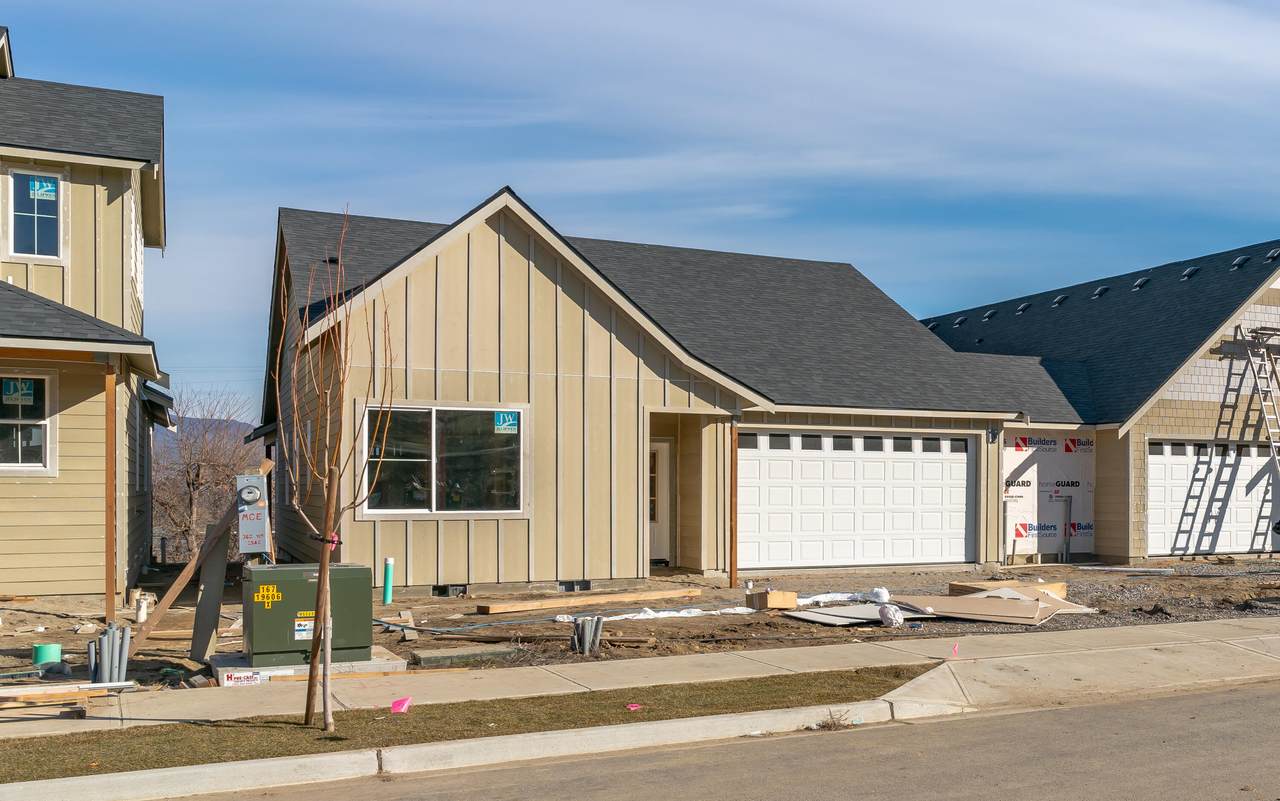 215 Sienna Rd - Photo 1