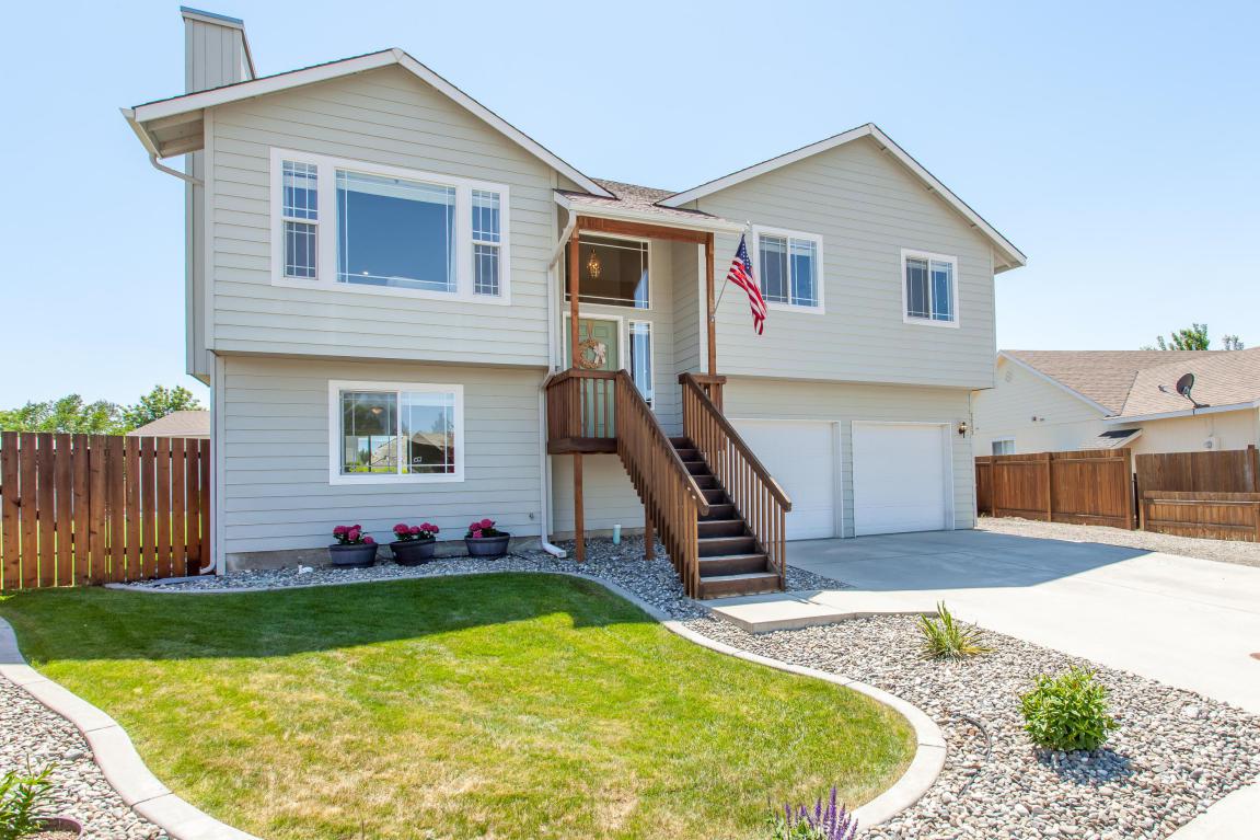 2293 Veedol Dr - Photo 1