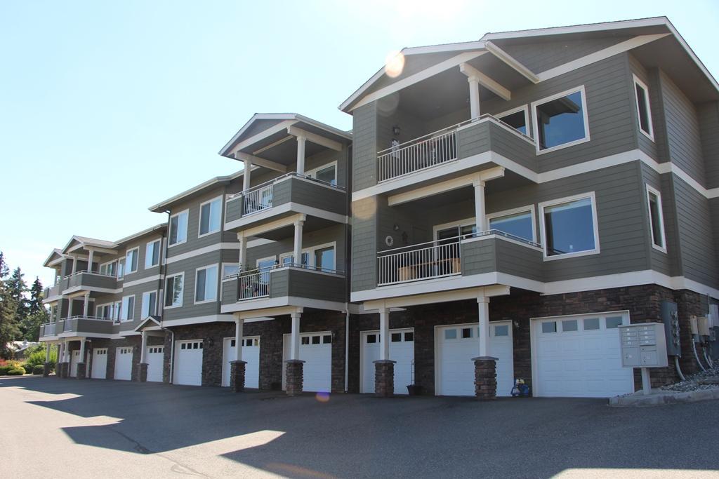 1601 Maiden Ln - Photo 1