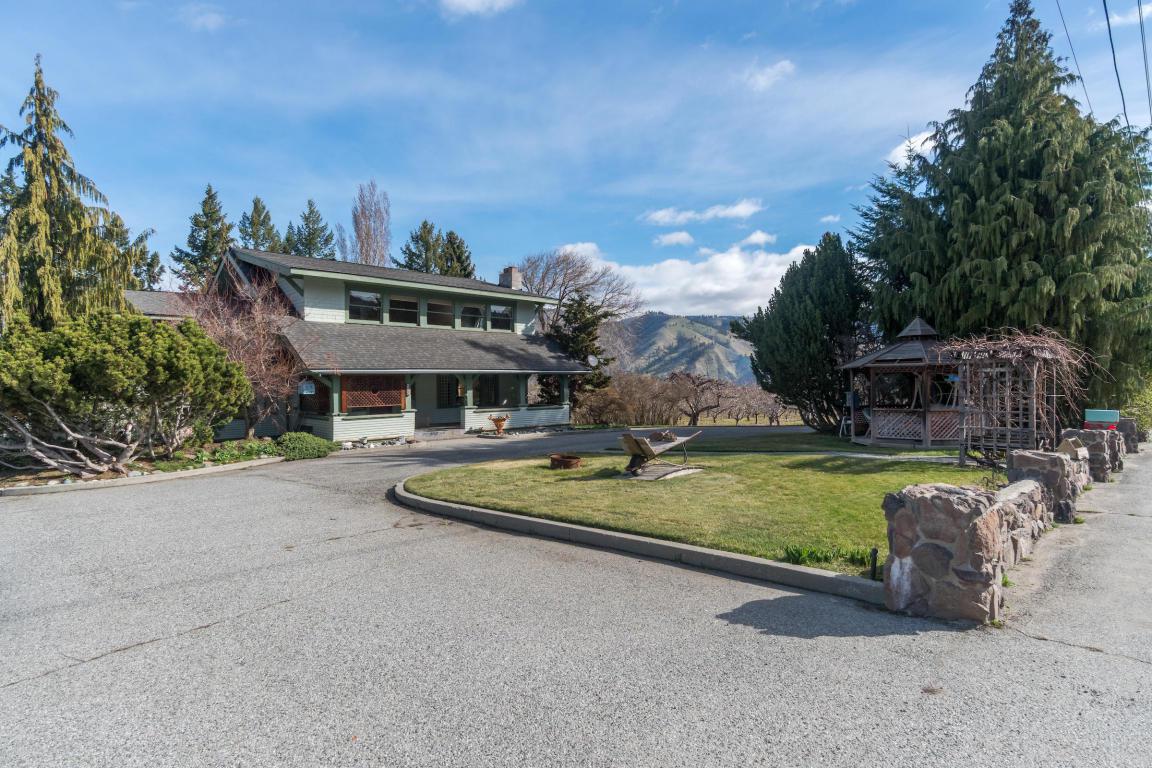 6688 Pioneer Dr - Photo 1