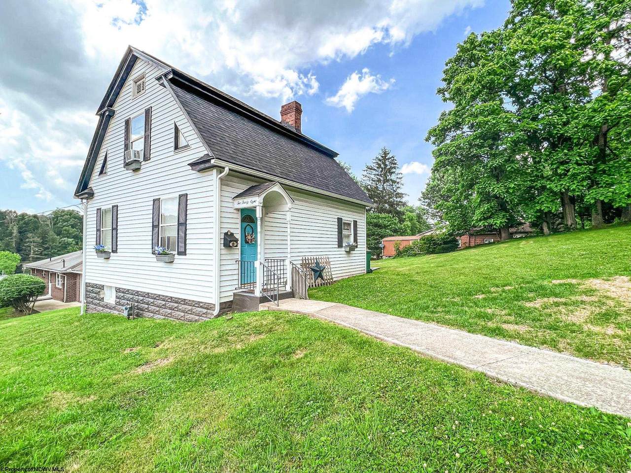 238 Foley Street - Photo 1