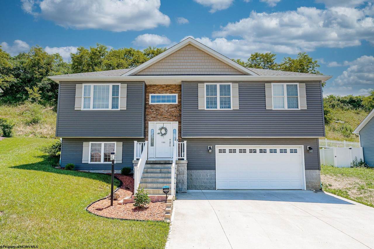 123 Landing Drive - Photo 1