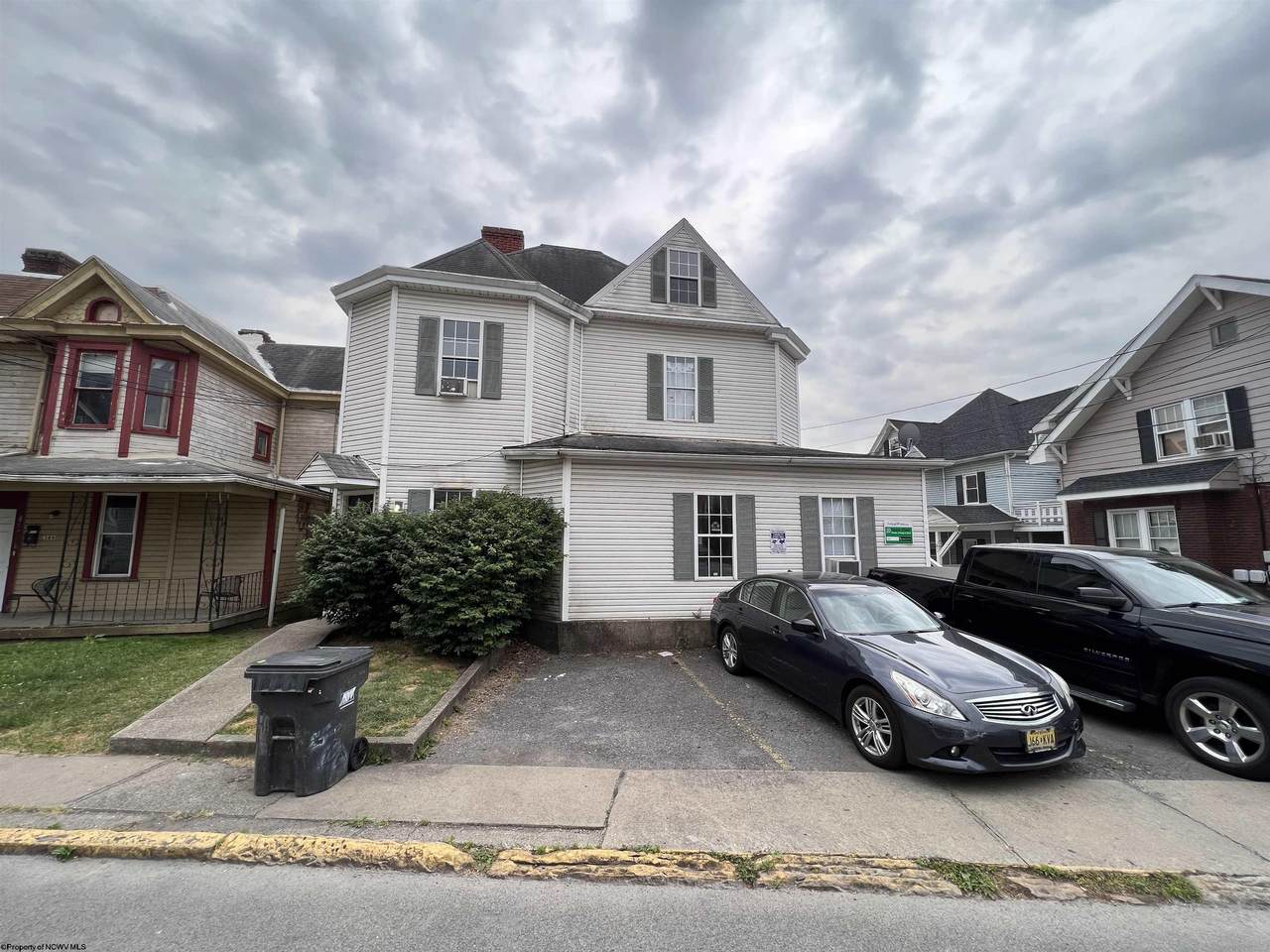 382 Forest Avenue - Photo 1