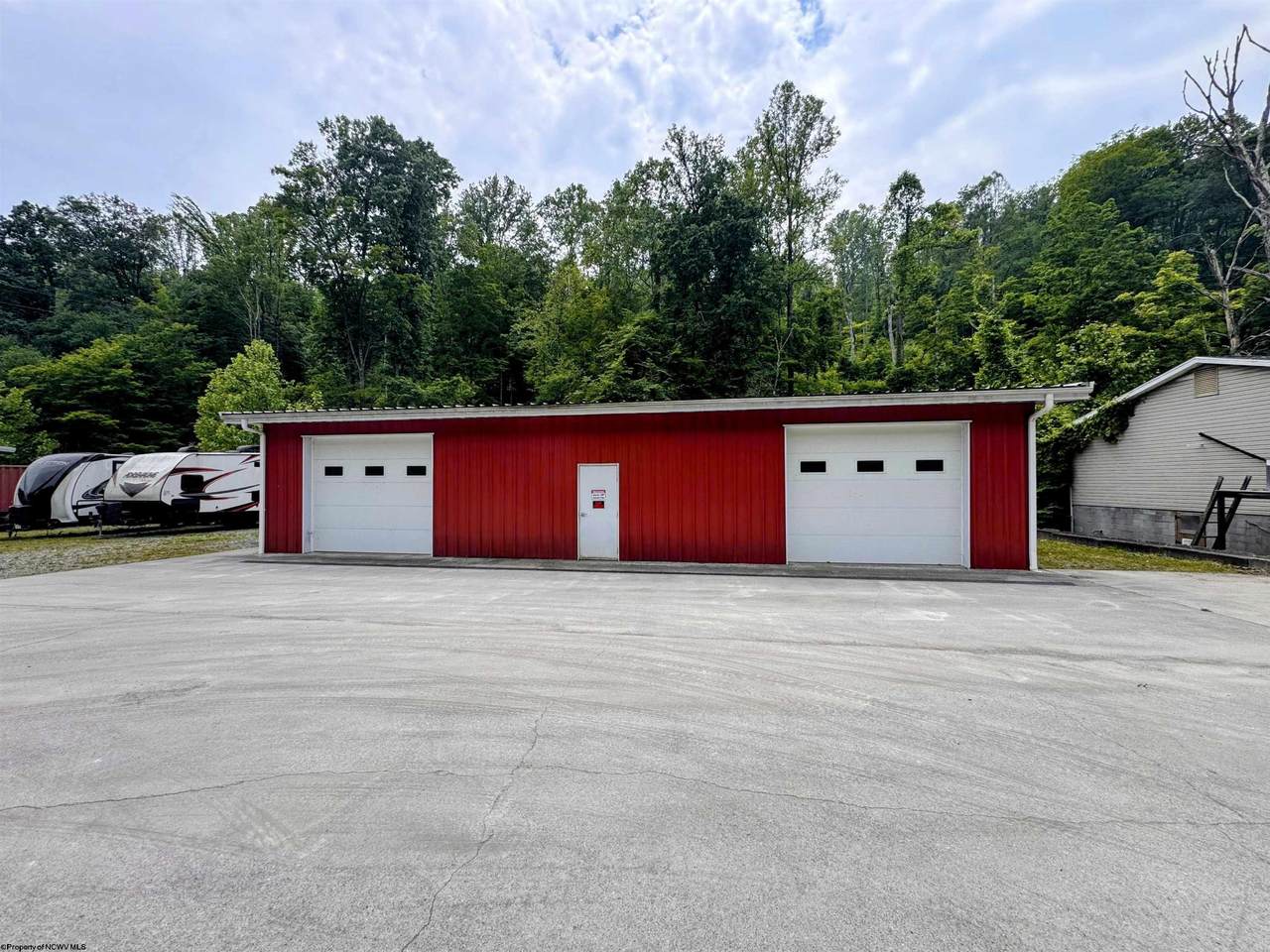 298 Bunner Ridge Road - Photo 1