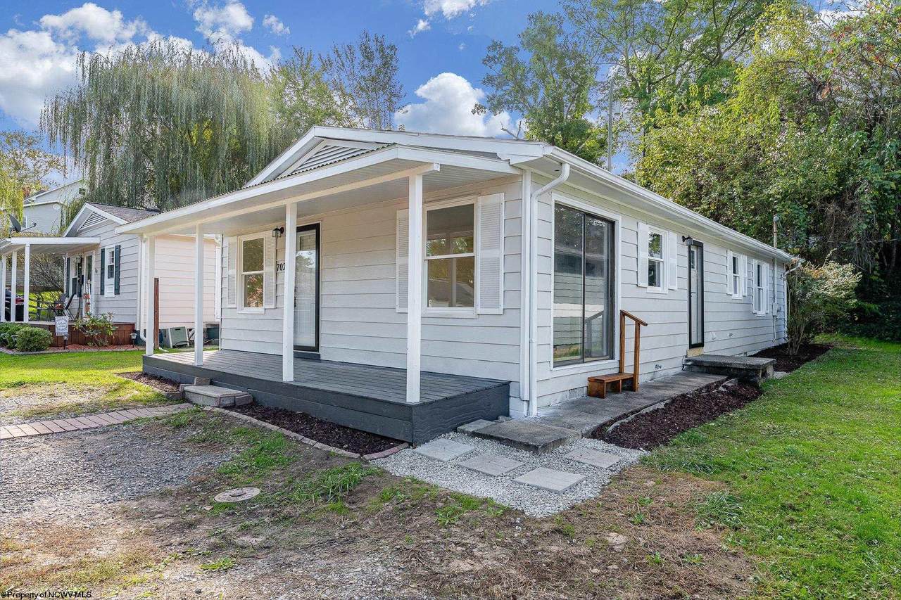 702 Park Avenue - Photo 1