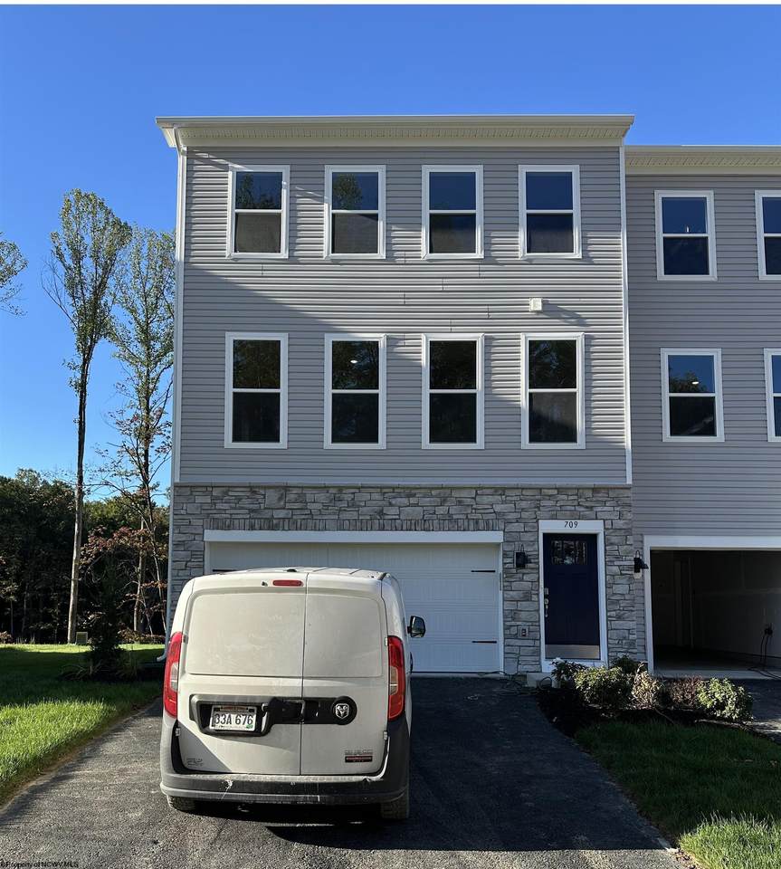 709 Hardman Drive - Photo 1