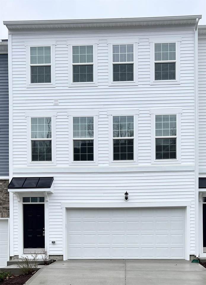 336 Bay Street - Photo 1