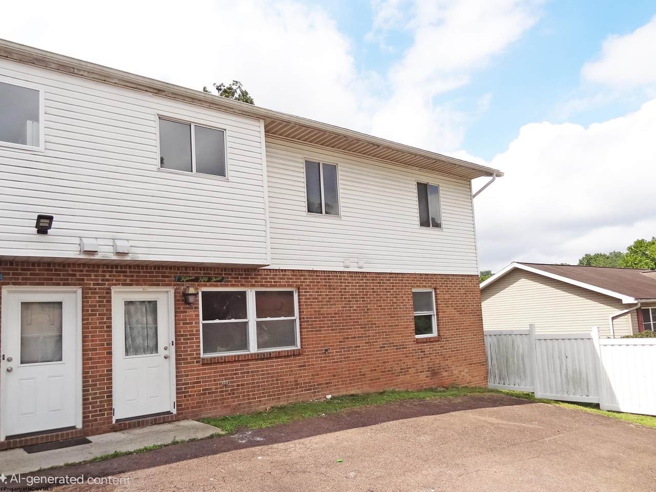 1553 Bergamont Street - Photo 1