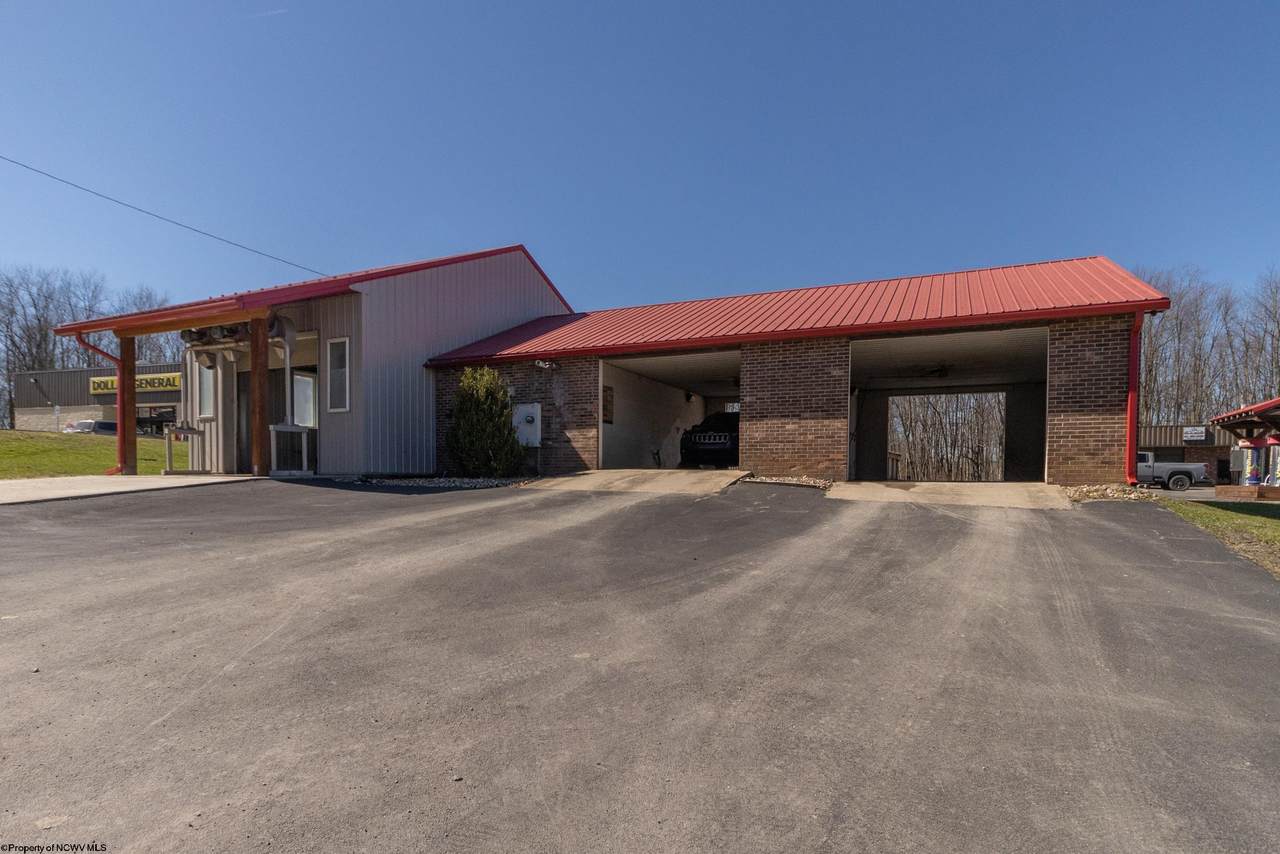 195 Robert Stone Way - Photo 1