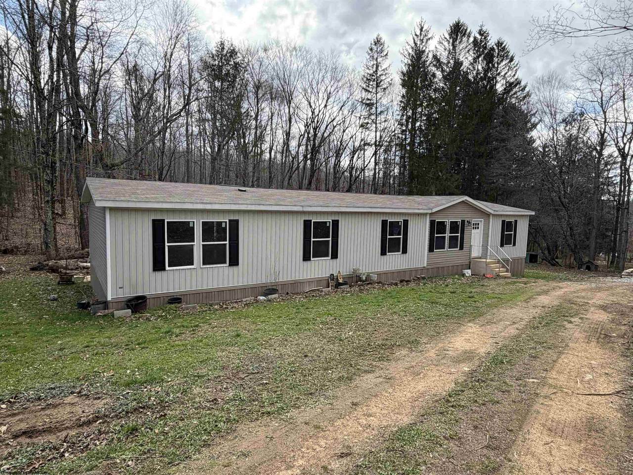 18 Mustang Lane - Photo 1