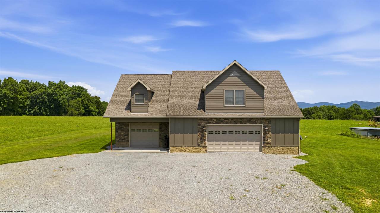 1586 Vannoys Mill Road - Photo 1