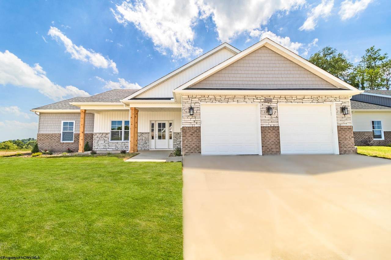 1203 Chinkapin Oak Trail - Photo 1