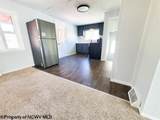 15 Trump Avenue - Photo 2