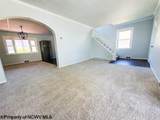 15 Trump Avenue - Photo 7