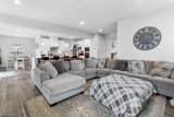 204 Falling Water Lane - Photo 7