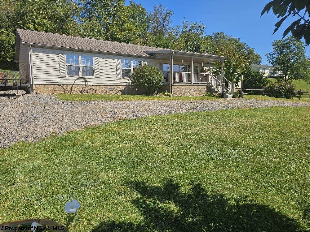 7 Paw Paw Lane - Photo 1