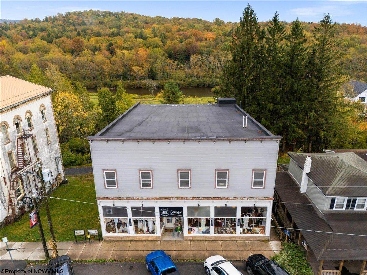 437 William Avenue - Photo 1