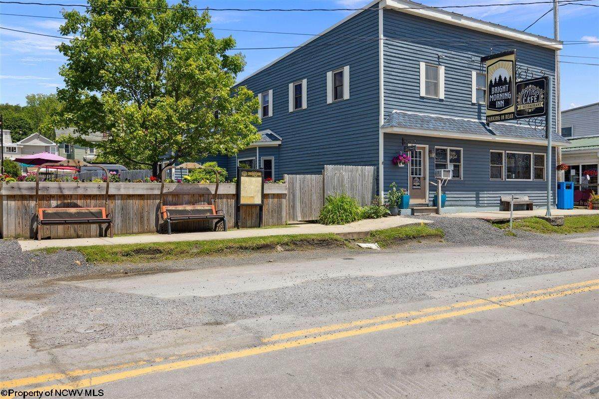 454 William Avenue - Photo 1