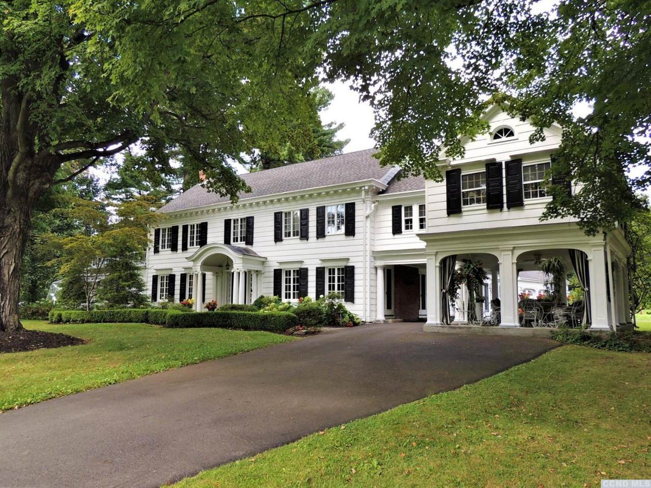 1751 New Scotland Road - Photo 1