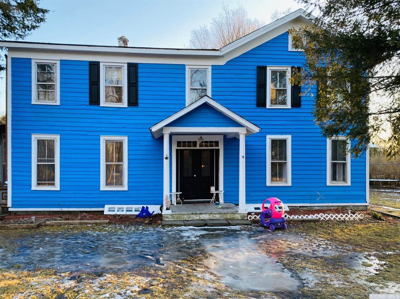112 Parker Hall Rd - Photo 1