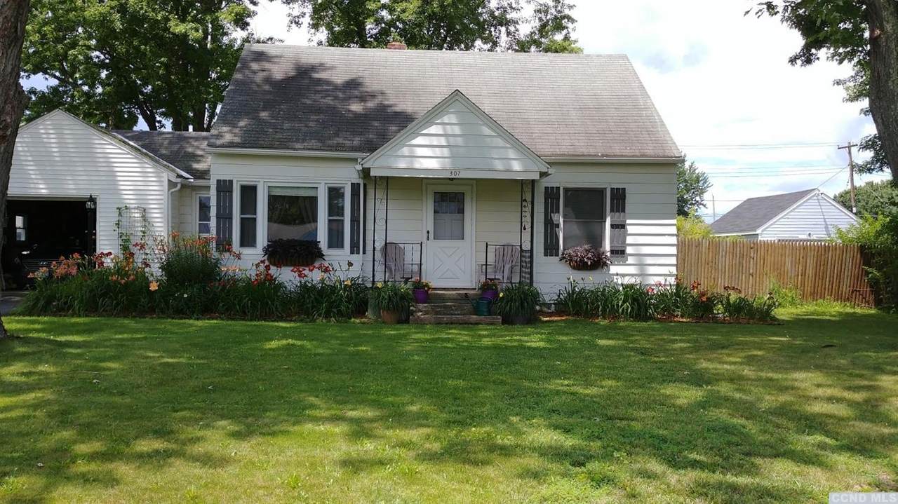 307 Lincoln Boulevard - Photo 1