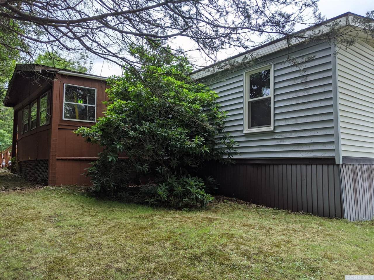 204 Irving Road - Photo 1