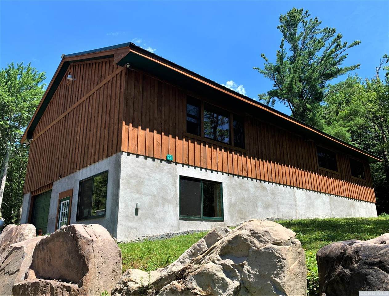 641 North Lake Road - Photo 1