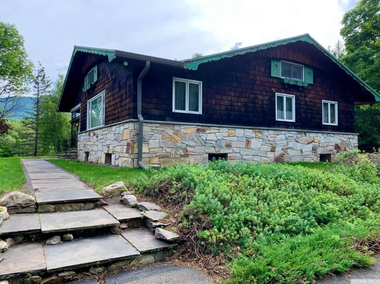 131 Maple Lawn Road - Photo 1