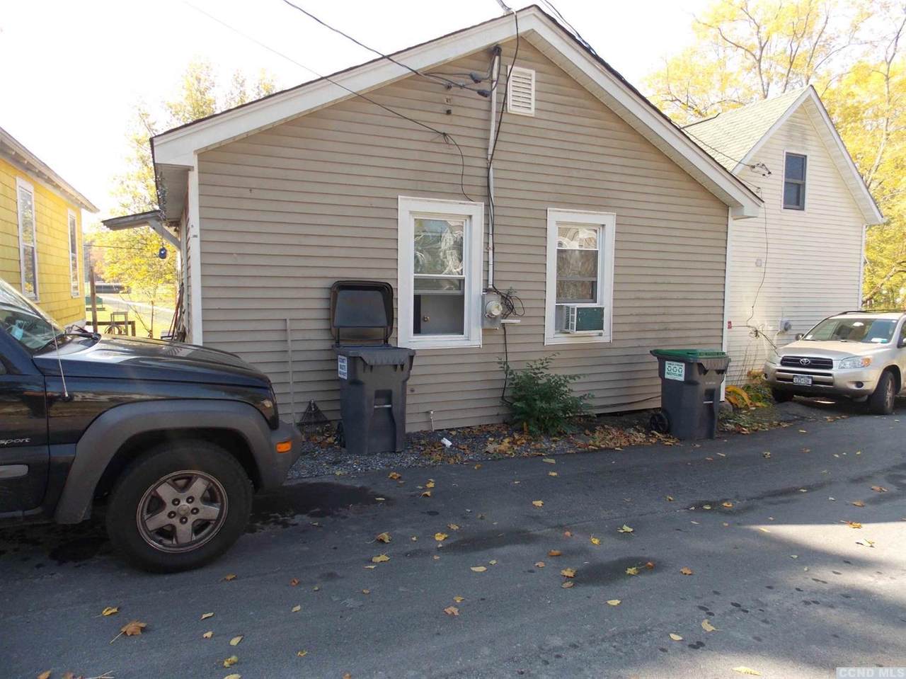 21 Van Buren Drive - Photo 1