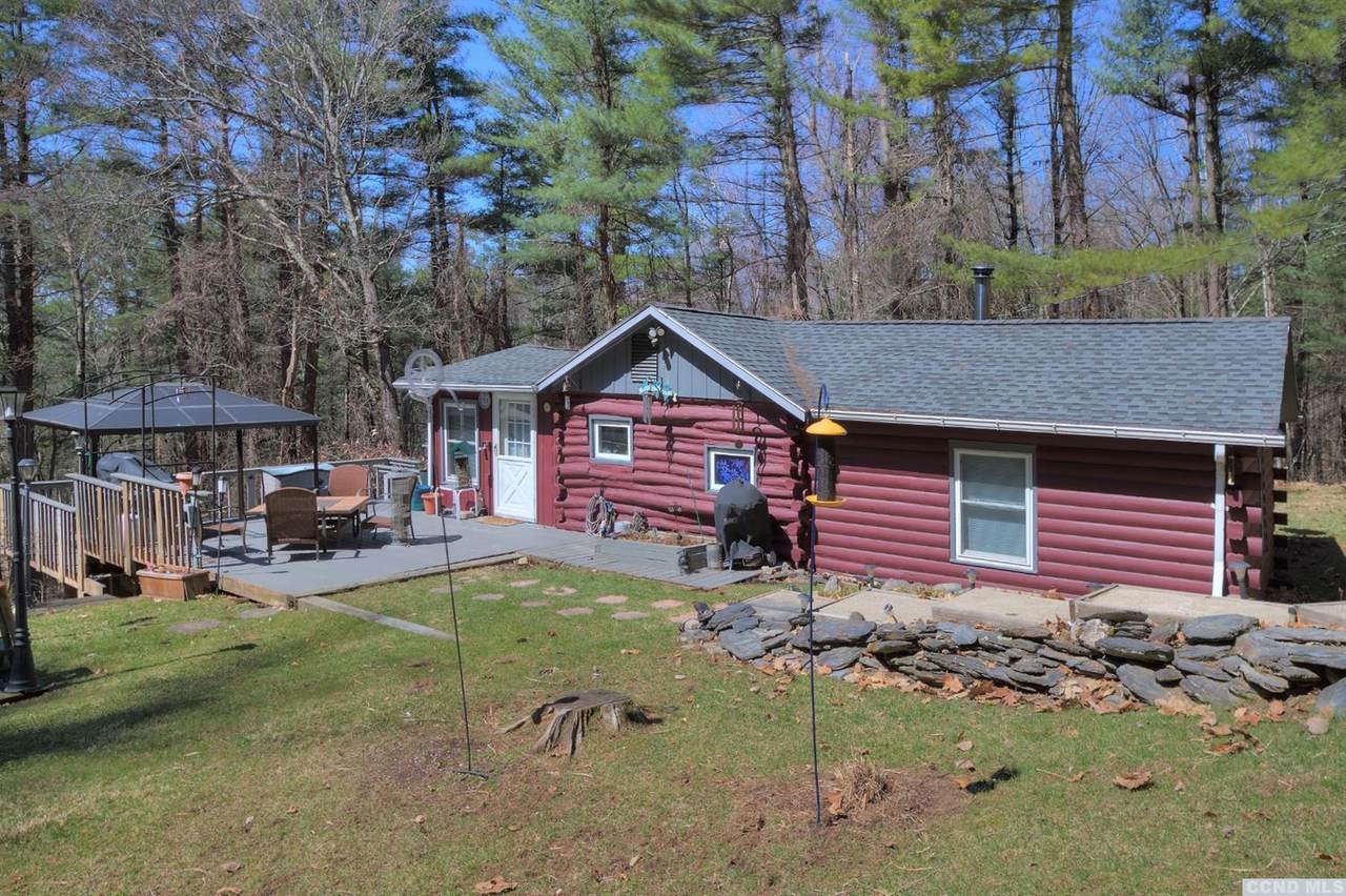 127 Hillside Drive - Photo 1