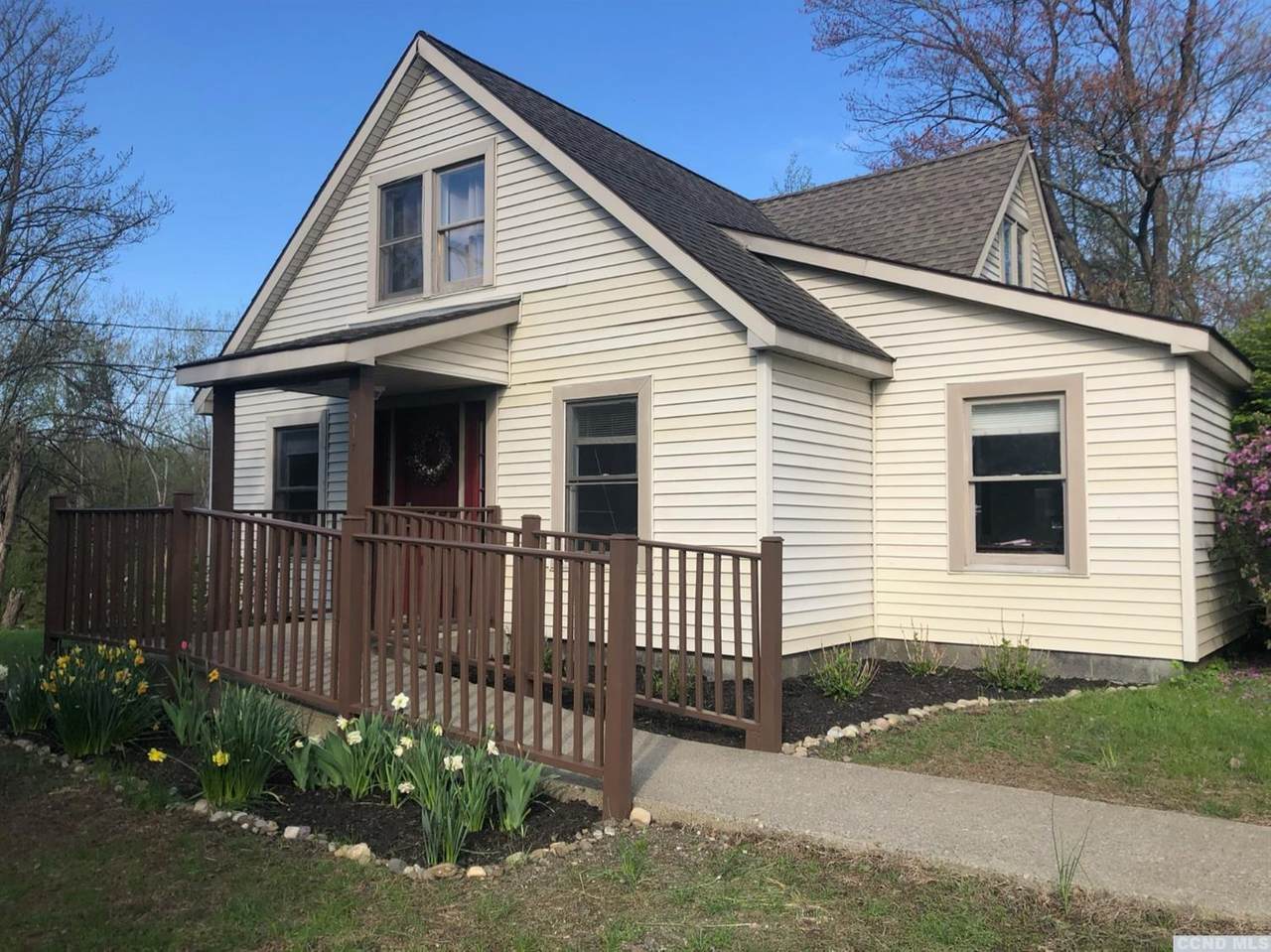 517 Peacedale Road - Photo 1